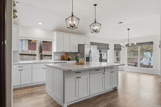 18714 Rogers Lake, San Antonio, TX 78258