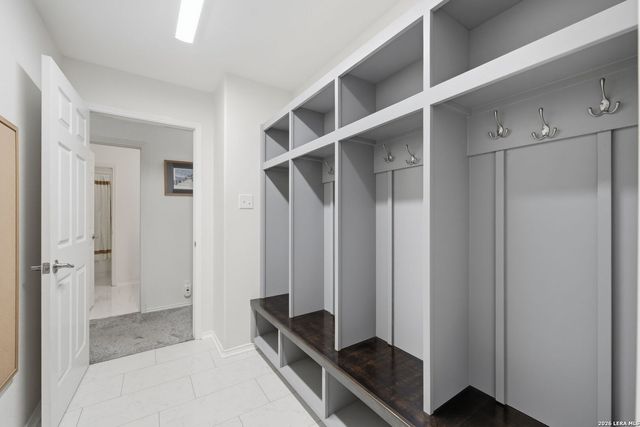 18714 Rogers Lake, San Antonio, TX 78258