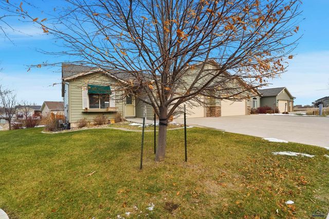6908 EMERALD HEIGHTS RD, Summerset, SD 57718