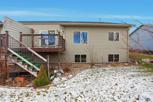 6908 EMERALD HEIGHTS RD, Summerset, SD 57718