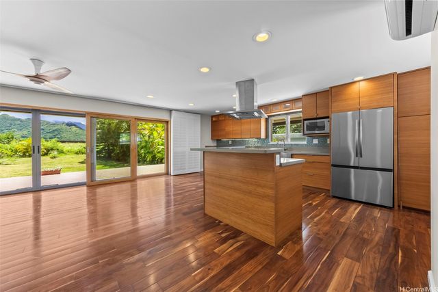 739 Kahoa Drive A, Kailua, HI 96734