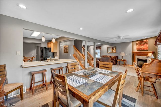 63 Sunset Cove Circle, Eastlake, OH 44095