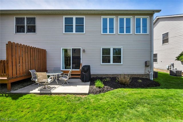 63 Sunset Cove Circle, Eastlake, OH 44095