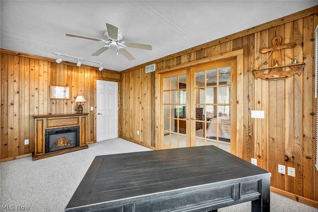 63 Sunset Cove Circle, Eastlake, OH 44095