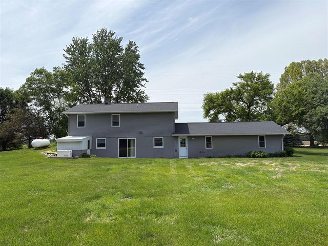 653 7th Street, Plainwell, MI 49080