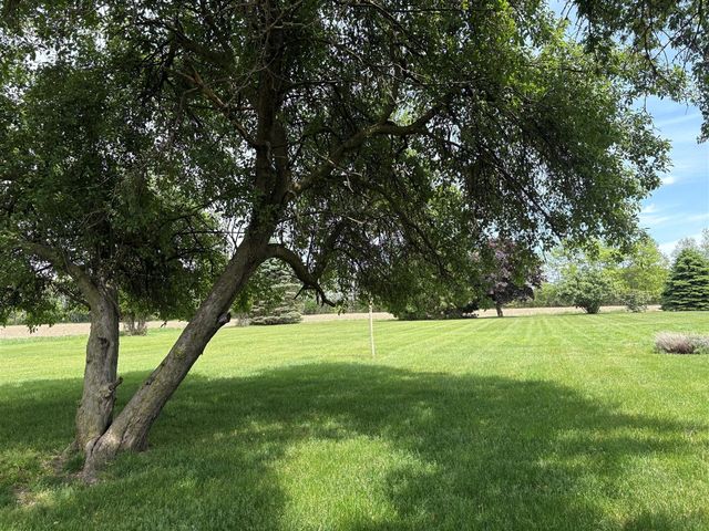 653 7th Street, Plainwell, MI 49080
