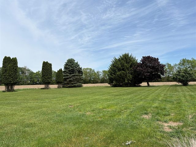 653 7th Street, Plainwell, MI 49080