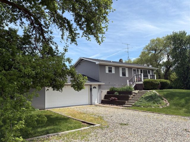 653 7th Street, Plainwell, MI 49080