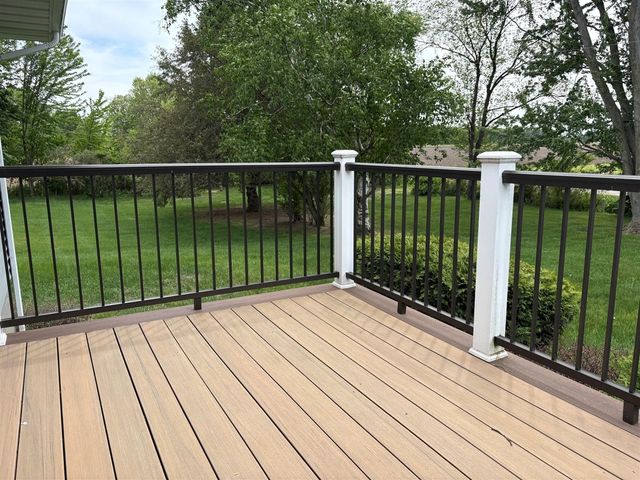 653 7th Street, Plainwell, MI 49080