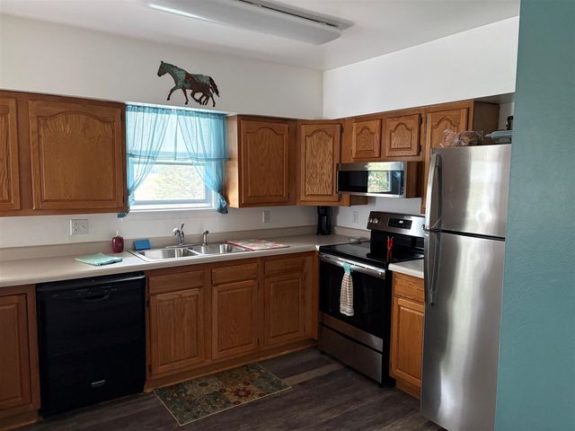 653 7th Street, Plainwell, MI 49080