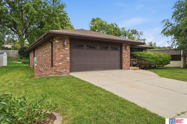2520 Dorothy Drive, Lincoln, NE 68507