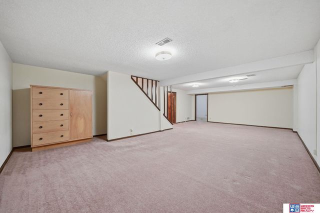 2520 Dorothy Drive, Lincoln, NE 68507