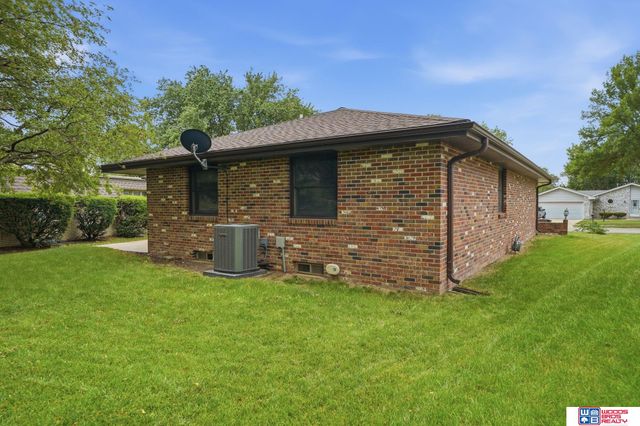 2520 Dorothy Drive, Lincoln, NE 68507
