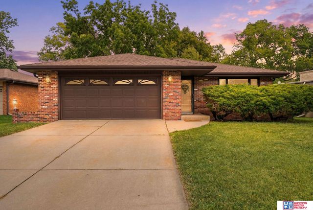 2520 Dorothy Drive, Lincoln, NE 68507