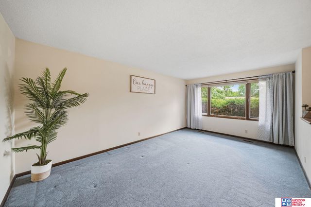 2520 Dorothy Drive, Lincoln, NE 68507
