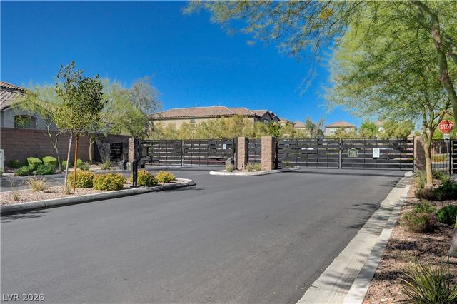 9658 Eamont River Street, Las Vegas, NV 89178