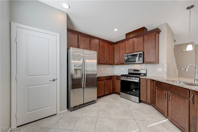 9658 Eamont River Street, Las Vegas, NV 89178