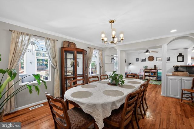 8600 PLUM CREEK DR, Gaithersburg, MD 20882