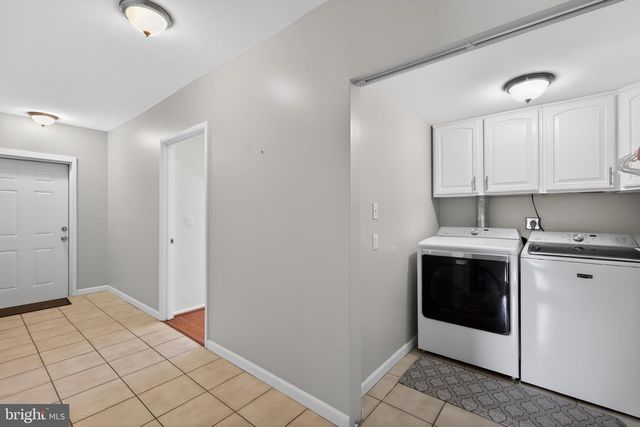 8600 PLUM CREEK DR, Gaithersburg, MD 20882