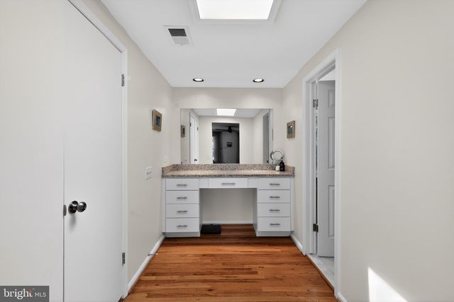 8600 PLUM CREEK DR, Gaithersburg, MD 20882