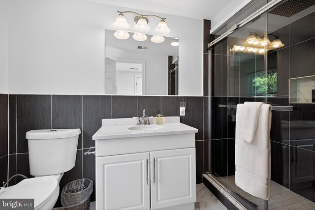 8600 PLUM CREEK DR, Gaithersburg, MD 20882
