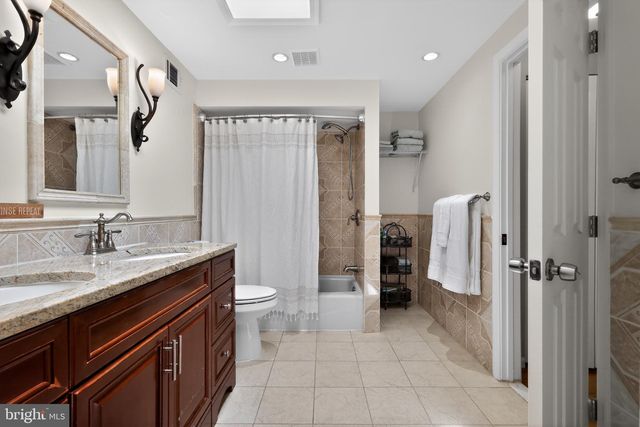 8600 PLUM CREEK DR, Gaithersburg, MD 20882