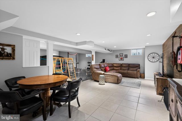 8600 PLUM CREEK DR, Gaithersburg, MD 20882