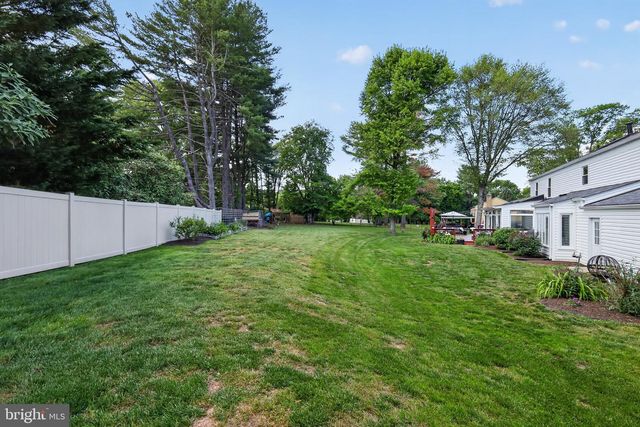 8600 PLUM CREEK DR, Gaithersburg, MD 20882