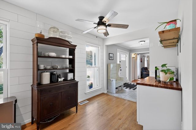 8600 PLUM CREEK DR, Gaithersburg, MD 20882