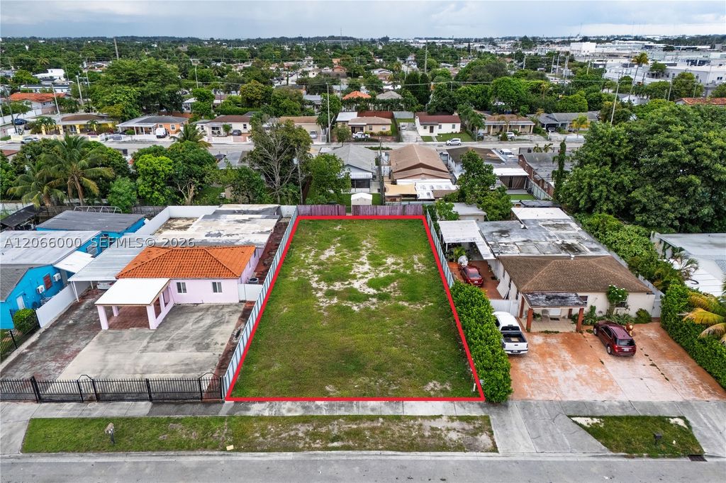 941 E 31st St, Hialeah, FL 33013