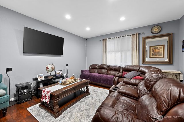 5007 NE 6th Street, Renton, WA 98059