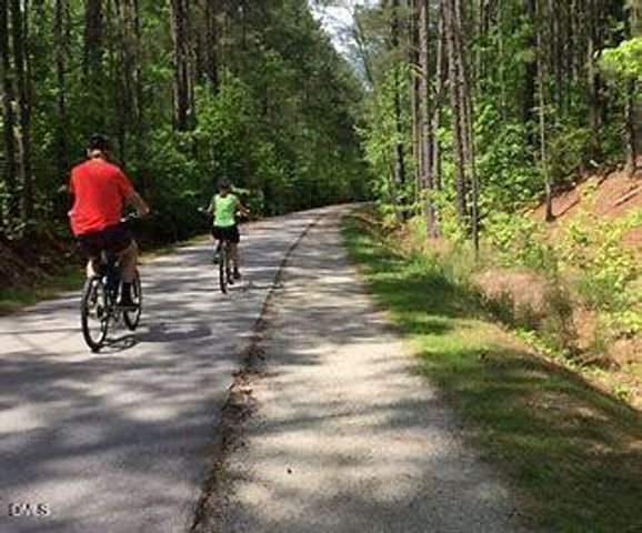 1049 Zelkova Lane, Chapel Hill, NC 27517