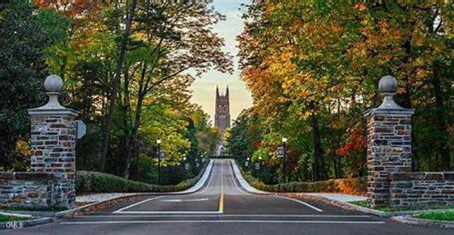 1049 Zelkova Lane, Chapel Hill, NC 27517