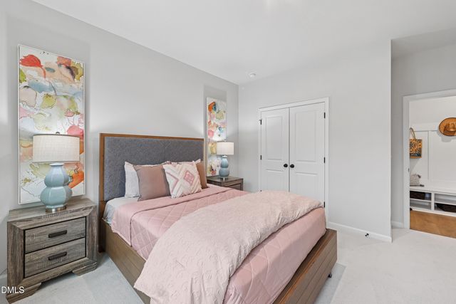 1049 Zelkova Lane, Chapel Hill, NC 27517