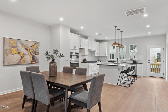 1049 Zelkova Lane, Chapel Hill, NC 27517