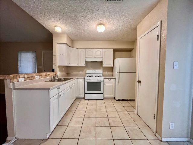 10604 Lanshire DR A, Austin, TX 78758