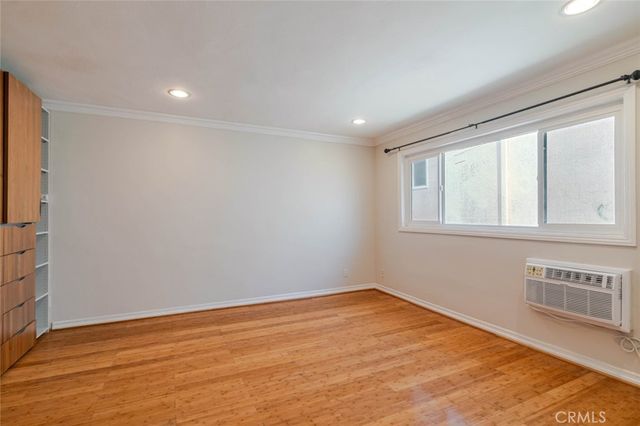 1344 N Martel Avenue 303, Hollywood, CA 90046