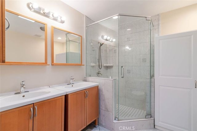 1344 N Martel Avenue 303, Hollywood, CA 90046