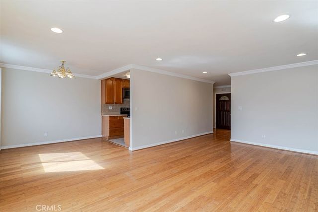 1344 N Martel Avenue 303, Hollywood, CA 90046