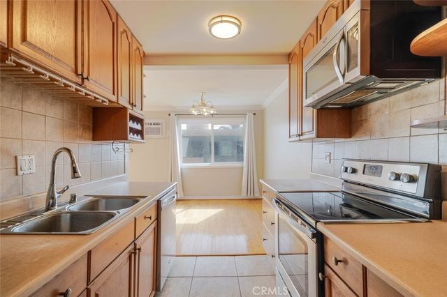 1344 N Martel Avenue 303, Hollywood, CA 90046