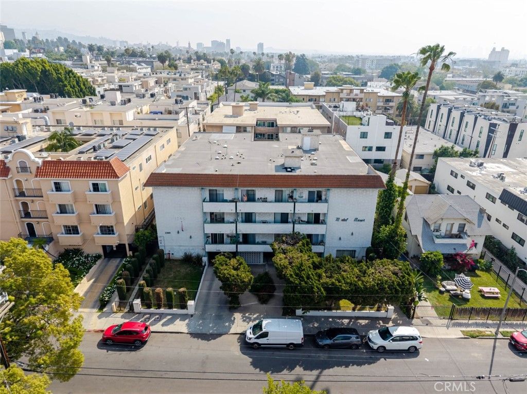 1344 N Martel Avenue 303, Hollywood, CA 90046