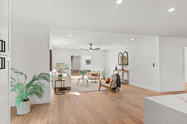 4130 Pasadena Ave, Sacramento, CA 95821