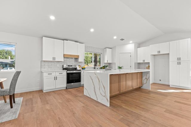 4130 Pasadena Ave, Sacramento, CA 95821