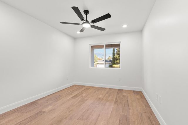 4130 Pasadena Ave, Sacramento, CA 95821