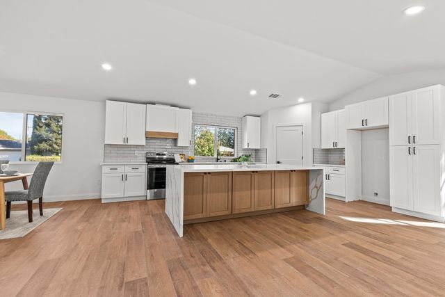 4130 Pasadena Ave, Sacramento, CA 95821