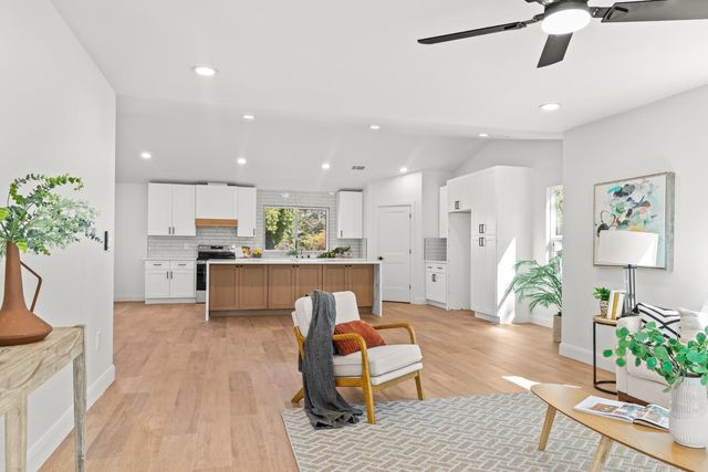 4130 Pasadena Ave, Sacramento, CA 95821