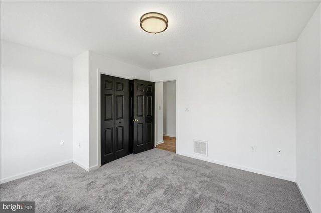 102 ROMNEY PL, Stephens City, VA 22655