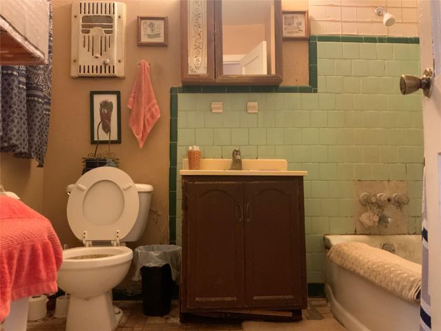 5754 Beldart Street, Houston, TX 77033