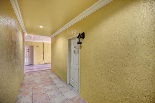 4311 BAYSIDE VILLAGE DRIVE 303, Tampa, FL 33615