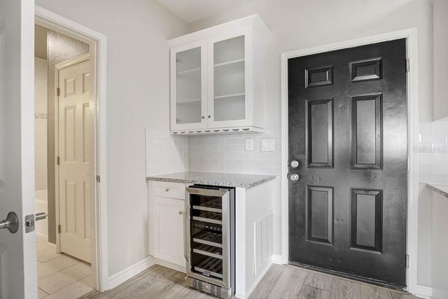 4311 BAYSIDE VILLAGE DRIVE 303, Tampa, FL 33615